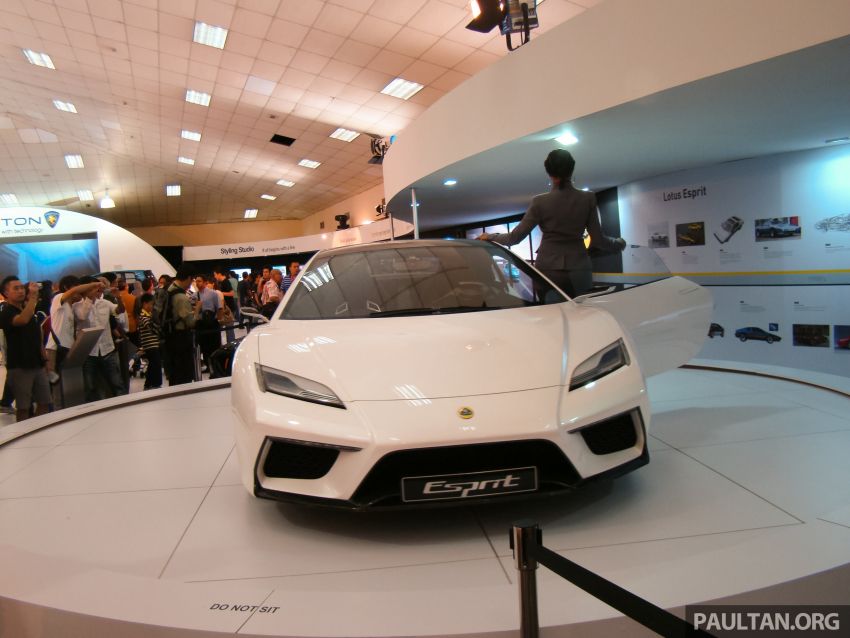 2010 Lotus Esprit Concept revealed to have all-new in-house, fully-functional 570 hp hybrid V8 engine, KERS Image #1335582