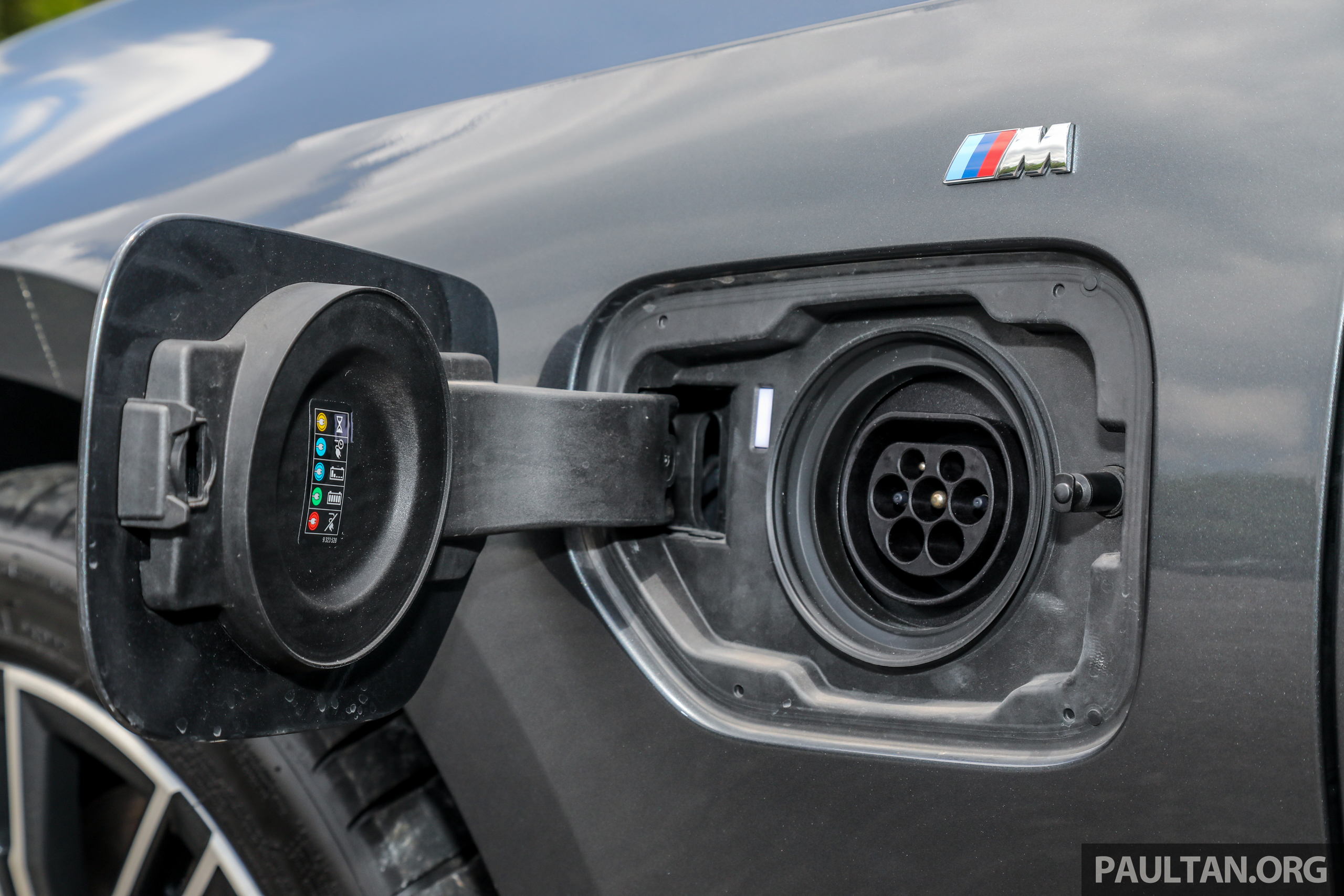 2021 G20 BMW 330e M Sport plug-in hybrid Malaysia_Ext-30