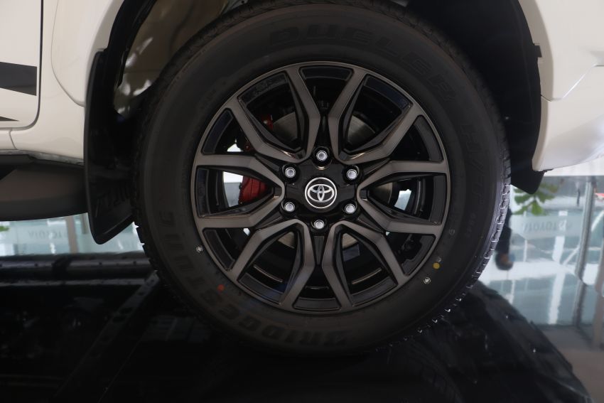 2021 Toyota Hilux GR Sport launched in Thailand – high- and low-rider versions, 2.8L, RM113k-RM166k Image #1335402
