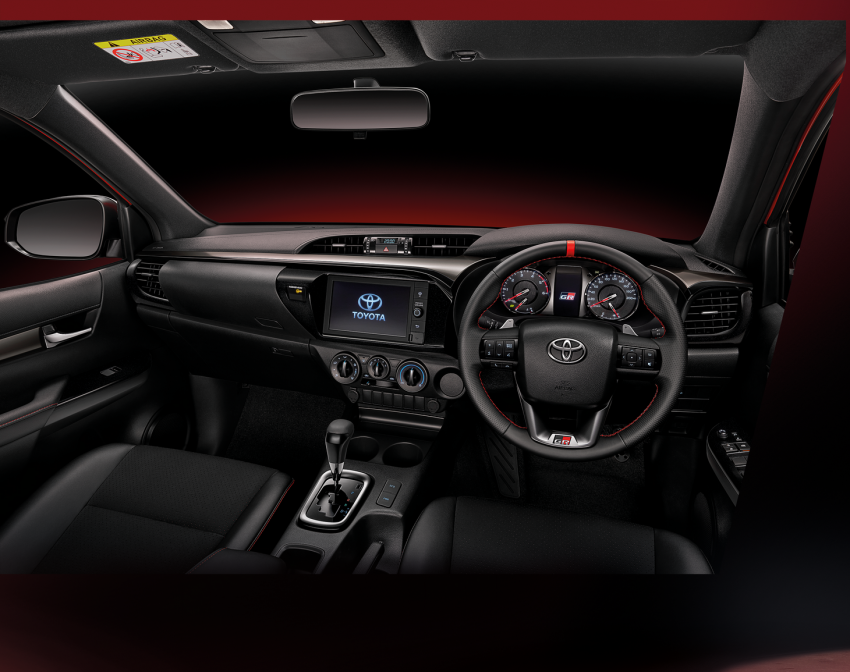 Toyota Hilux GR Sport dilancarkan di Thailand – ada versi <em>low-rider</em>, harga bermula RM113k, enjin 2.8L 1335416