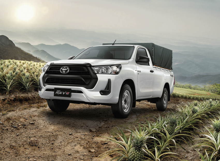 Toyota Hilux GR Sport dilancarkan di Thailand – ada versi <em>low-rider</em>, harga bermula RM113k, enjin 2.8L 1335503