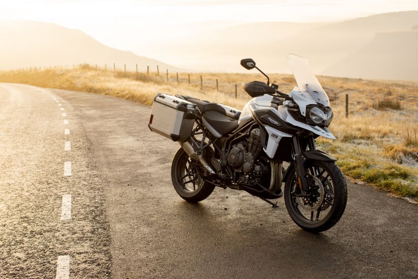 Triumph Tiger 1200 Desert dan Alpine Special Edition didedah – warna dan grafik khas, diberi quickshifter 1332957