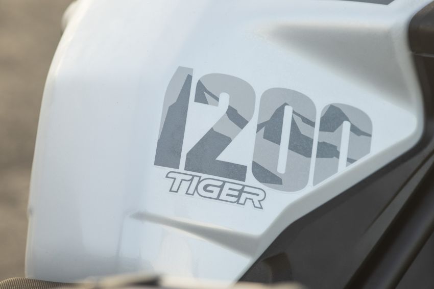 Triumph Tiger 1200 Desert dan Alpine Special Edition didedah – warna dan grafik khas, diberi quickshifter 1332950