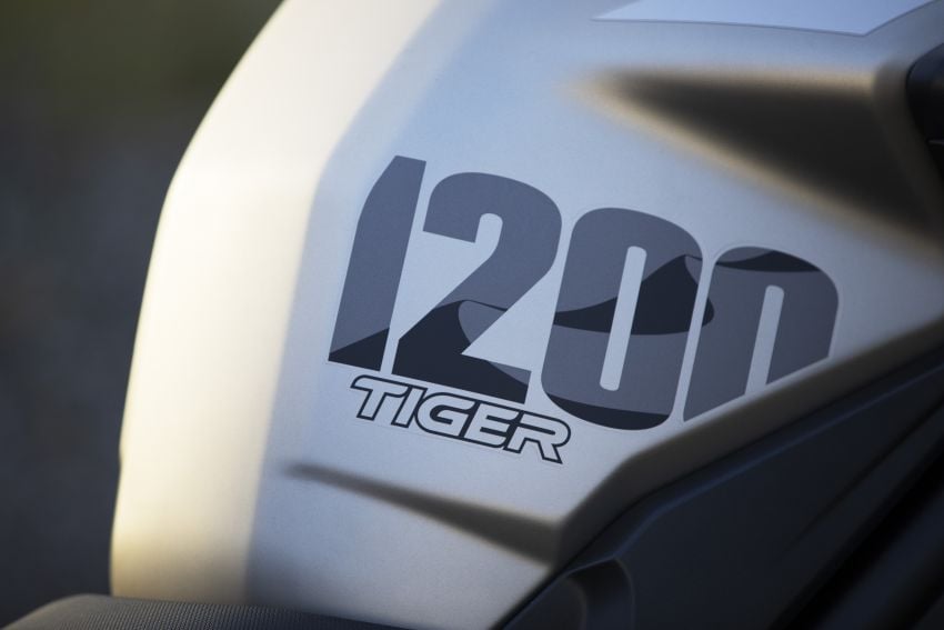 Triumph Tiger 1200 Desert dan Alpine Special Edition didedah – warna dan grafik khas, diberi quickshifter 1332906