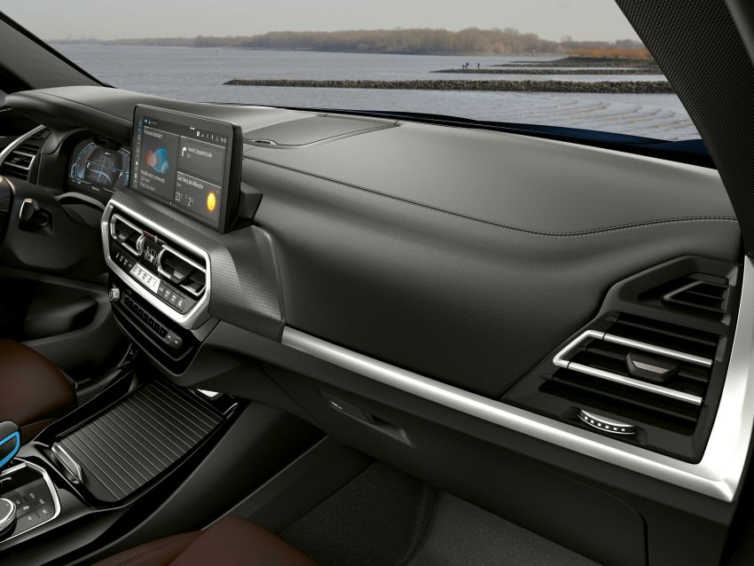 BMW iX3 G08 facelift 2022 didedah – pakej M Sport dan BMW Driving Assistant Professional diberi terus 1329078