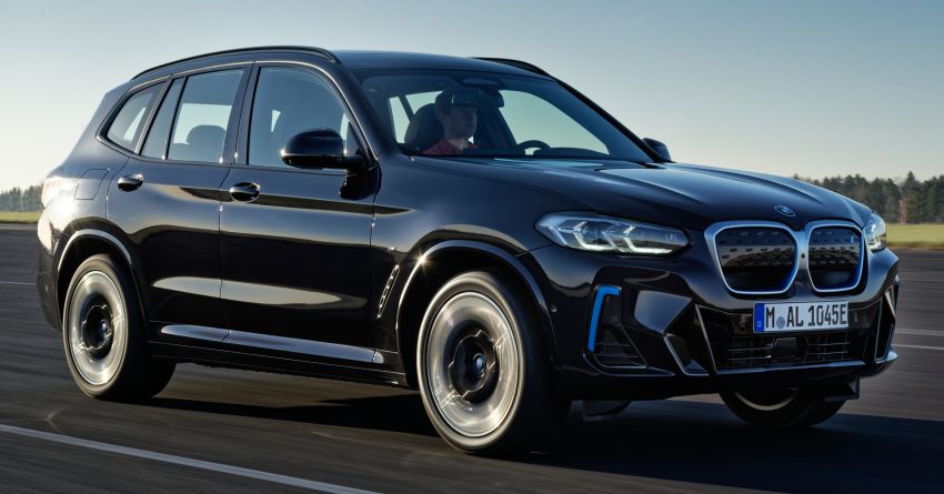 BMW iX3 G08 facelift 2022 didedah – pakej M Sport dan BMW Driving Assistant Professional diberi terus Image #1329102