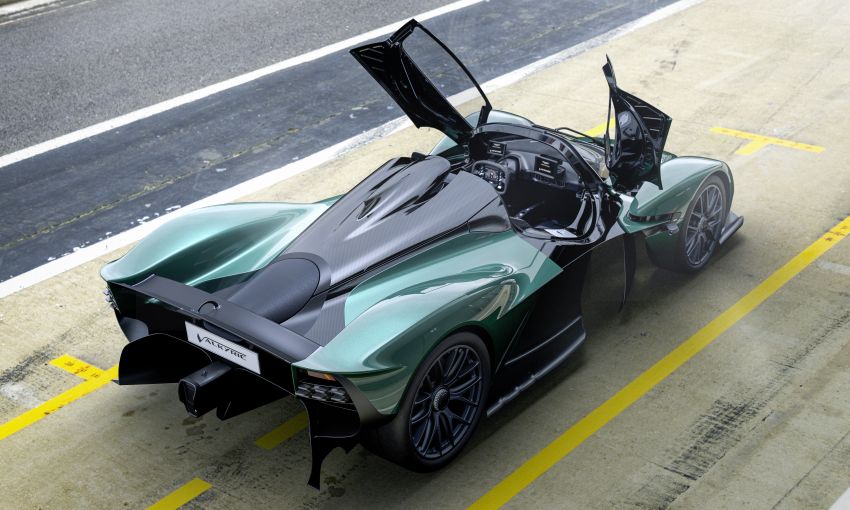 Aston Martin Valkyrie Spider – 1155 PS V12 hybrid, VMax over 350 km/h; 85-unit limited run from 2H 2022 1330390