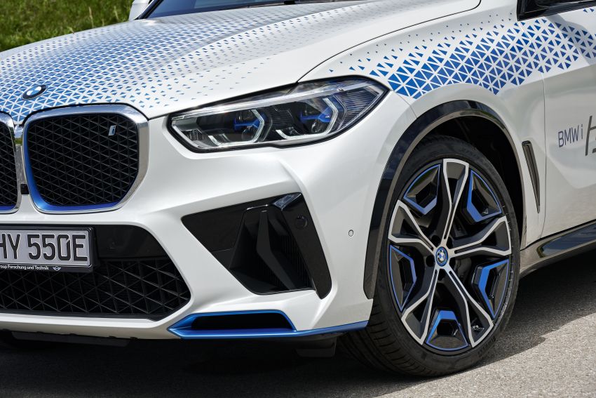 BMW iX5 Hydrogen fuel-cell EV to be shown at IAA Mobility 2021 in Munich; up to 374 hp in peak output 1332323