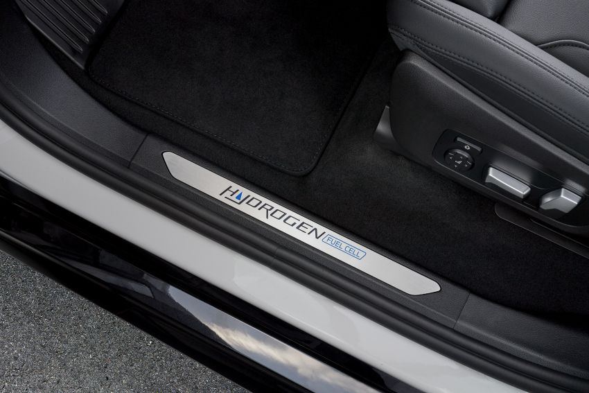BMW iX5 Hydrogen fuel-cell EV to be shown at IAA Mobility 2021 in Munich; up to 374 hp in peak output 1332317