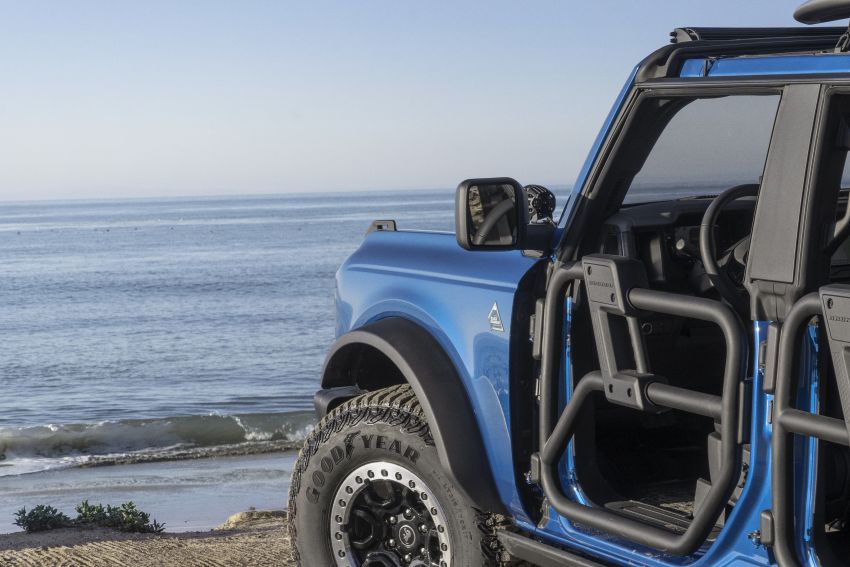 Ford Bronco Riptide project vehicle – an open concept for fun and sun by the sea, West Coast surf lifestyle Image #1332125