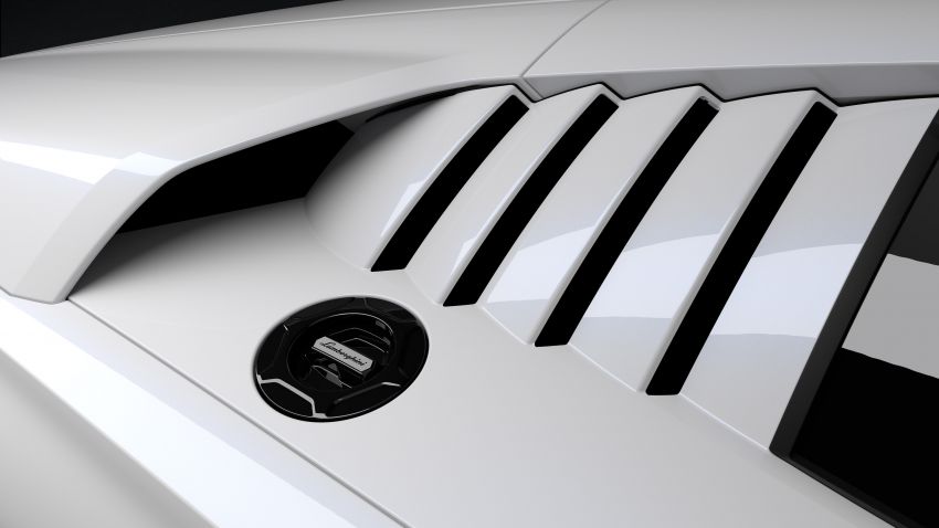 Lamborghini Countach LPI 800-4 debuts – an icon reborn with an 814 PS hybrid powertrain; just 112 units 1330612