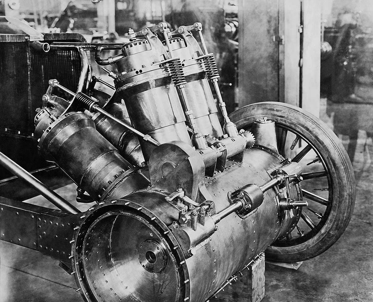 1908 Christie_engine-1