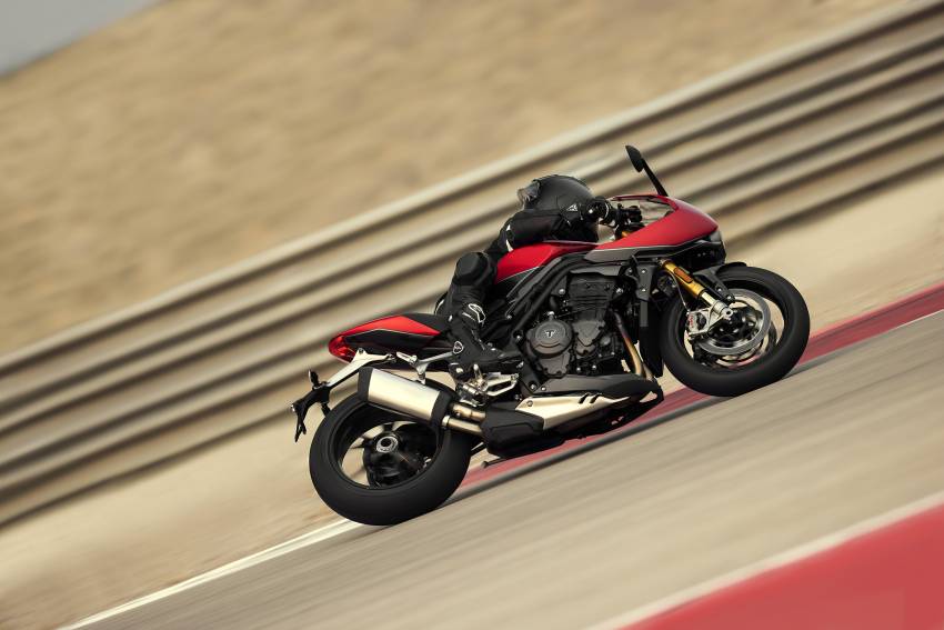 2022 Triumph Speed Triple 1200RR makes world debut 1346602