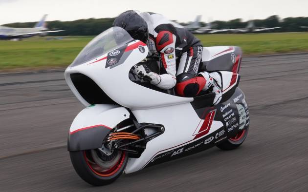 White Motorcycle WMC250EV shakedown test passed