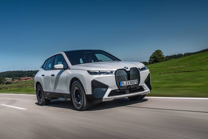 GALLERY: BMW iX xDrive50 Sport in Mineral White and Sophisto Grey – live photos of all-electric SUV 1352743
