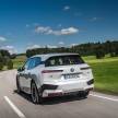 GALERI: BMW iX xDrive50 Sport dalam warna Mineral White dan Sophisto Grey — perincian SUV elektrik