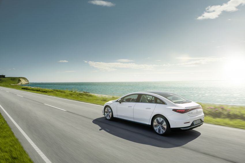 Mercedes-Benz EQE revealed – electric E-Class equivalent is a smaller EQS with 292 PS, 660 km range 1341376