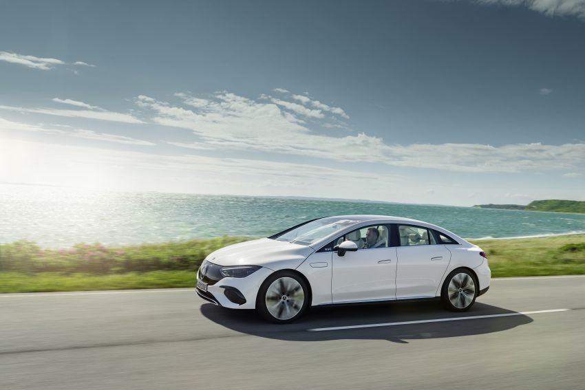 Mercedes-Benz EQE revealed – electric E-Class equivalent is a smaller EQS with 292 PS, 660 km range 1341377