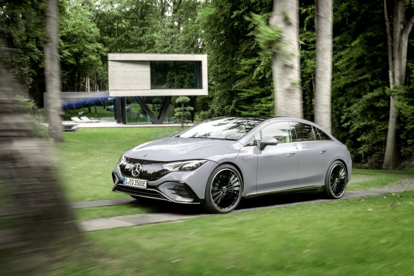 Mercedes-Benz EQE revealed – electric E-Class equivalent is a smaller EQS with 292 PS, 660 km range Image #1341399