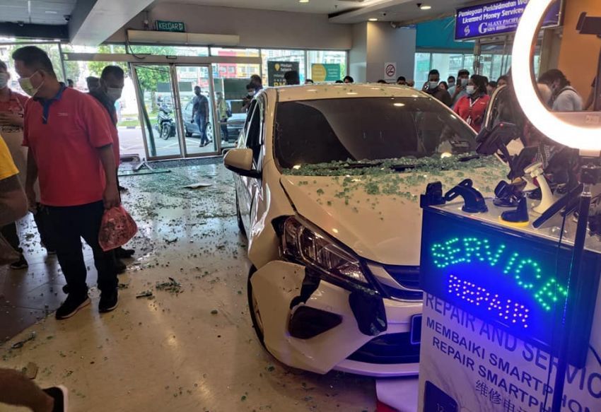 Perodua Myvi rempuh Tesco Puchong — kejadian seperti ini tidak lagi akan berlaku pada masa hadapan 1339824