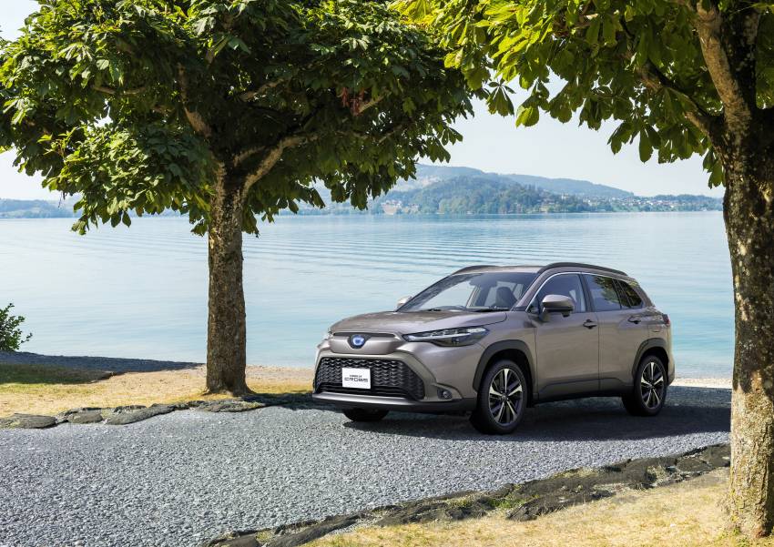 Toyota Corolla Cross launched in Japan – new looks, 1.8L petrol with Valvematic, 1.8L hybrid, from RM79k 1346081