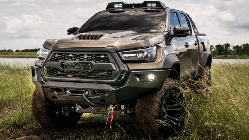 Toyota Hilux gets modifications from Thai outfit Rad – lift kit and widebody, plus deployable side steps 1353216