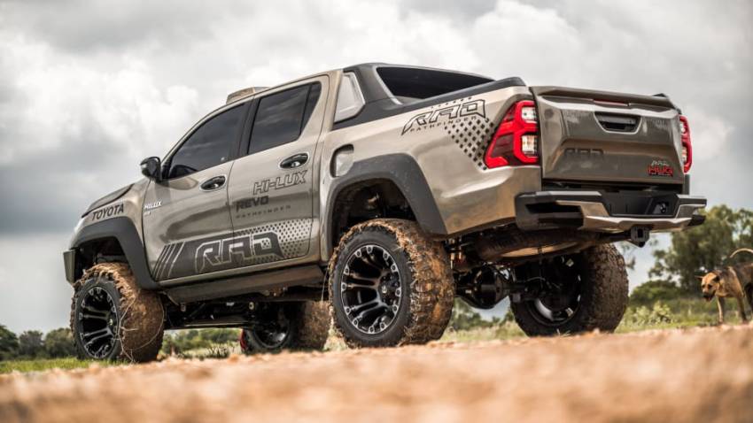 Toyota Hilux gets modifications from Thai outfit Rad – lift kit and widebody, plus deployable side steps 1353213