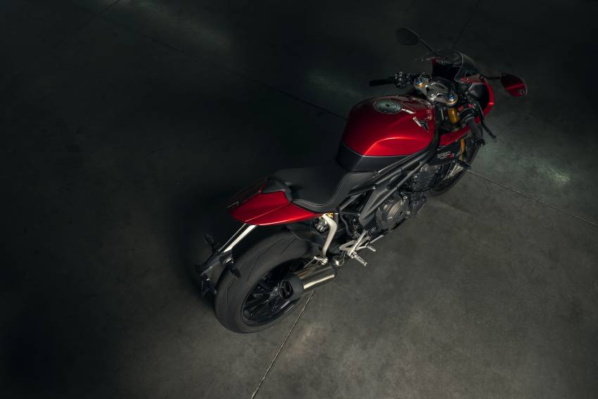 Triumph Speed Triple 1200RR didedah sepenuhnya – penampilan ala cafe racer, enjin tiga silinder 1,160 cc 1346829