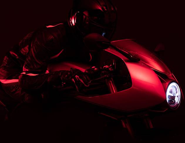 Triumph siar lagi gambar teaser Speed Triple RR – lampu depan bulat, pengenalan rasmi 14 September