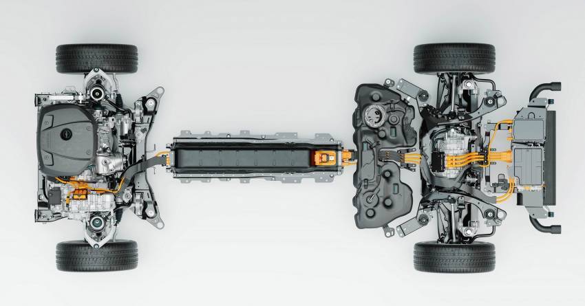 Volvo pertingkat prestasi model Recharge PHEV — bateri 18.8 kW, jarak EV hingga 90 km, T8 455 hp 1345186