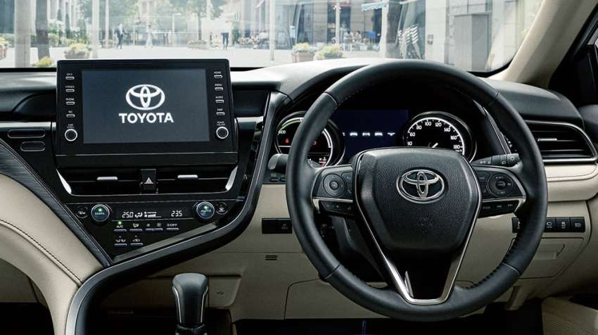 Toyota Camry facelift 2022 dilancarkan di Thailand pada 3 Nov – 2.5L petrol dan hibrid, tiada lagi 2.0L 1368324
