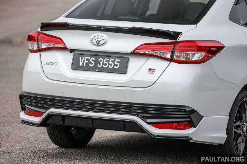 2021 Honda City vs Toyota Vios in Malaysia – sportiest RM106k e:HEV RS hybrid and RM95k GR Sport shown 1355181