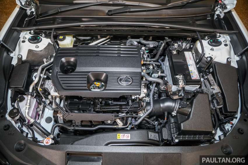 Lexus ES 250 <em>facelift</em> 2022 dilancarkan di Malaysia — Premium, Luxury dan F Sport baru, harga dari RM296k Image #1360821