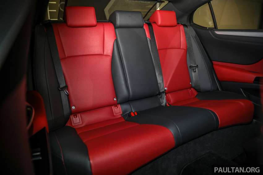 Lexus ES 250 <em>facelift</em> 2022 dilancarkan di Malaysia — Premium, Luxury dan F Sport baru, harga dari RM296k Image #1360900