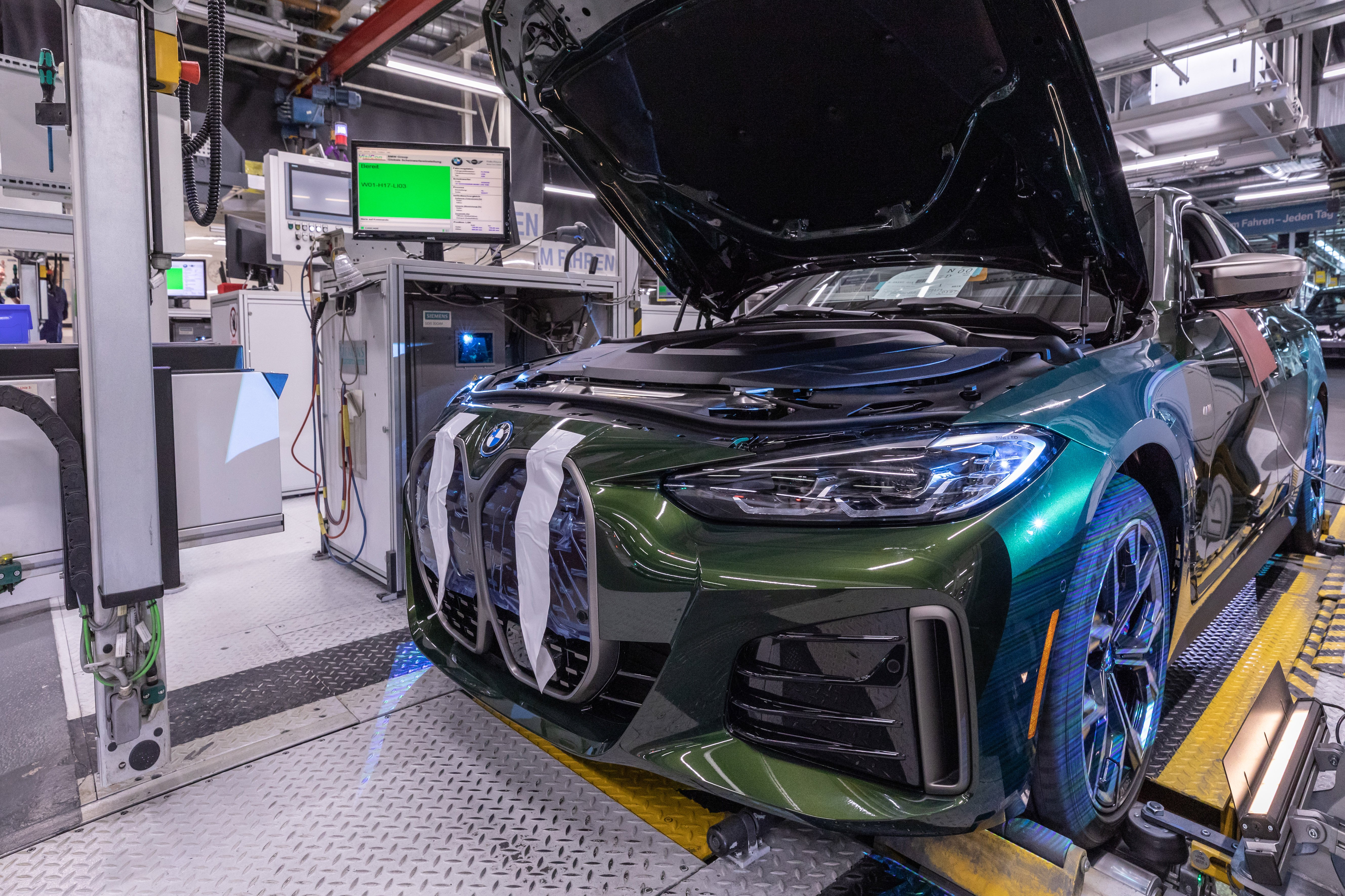 2022 BMW i4 start of production Munich-12