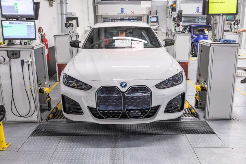 2022 BMW i4 series production begins at Munich plant 1364412