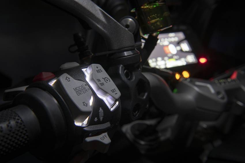 Ducati Multistrada V2 dan V2S didedah – lebih ringan daripada Multistrada 950, suspensi elektronik Skyhook 1354257