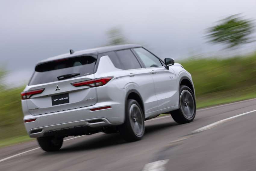 2022 Mitsubishi Outlander PHEV debuts – now with 20 kWh battery, 87 km EV range, more powerful e-motors 1368004