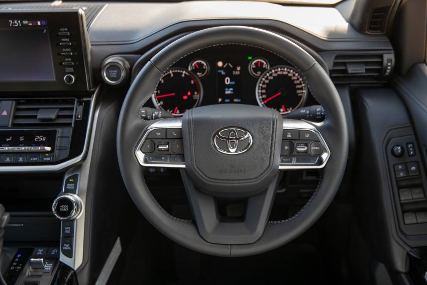 Toyota Land Cruiser 300 2022 di Australia — RM274k 1355758