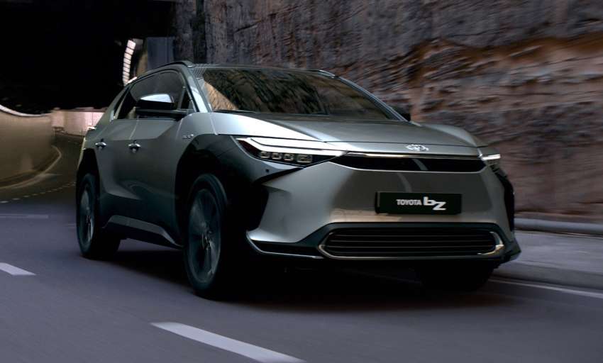 Toyota bZ4X EV – up to 500 km range, co-developed with Subaru, with X-Mode AWD; to debut mid-2022 Image #1367810
