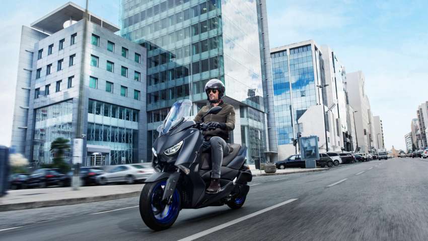 2022 Yamaha XMax and NMax new colours for Europe 1366317