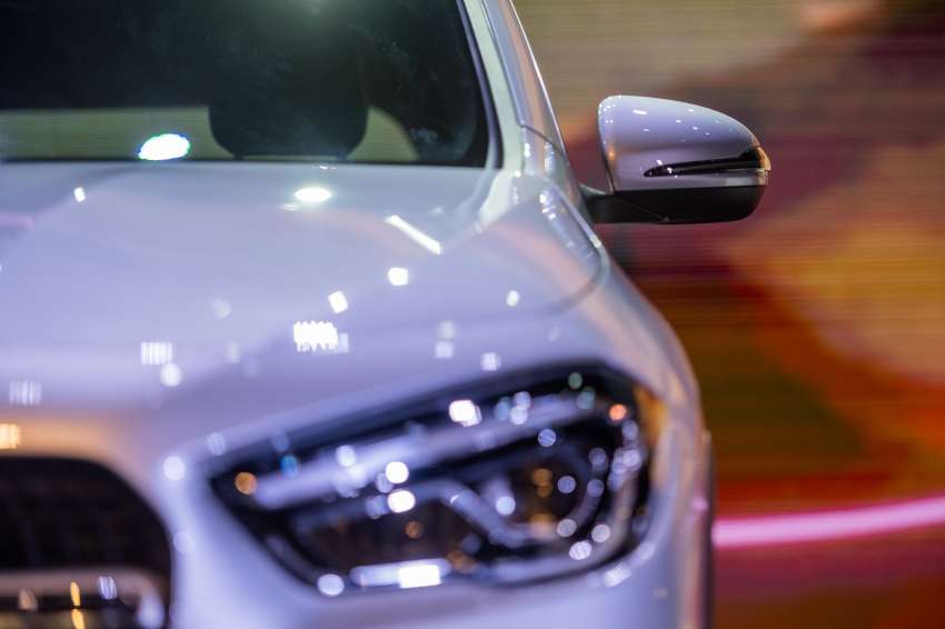 Mercedes-Benz GLA CKD 2021 dilancarkan di Malaysia — A200 dan A250 AMG Line, dari RM233k-RM266k 1366672