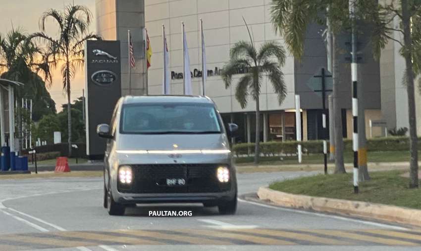 SPIED: Hyundai Staria Premium sighted in Malaysia 1361371
