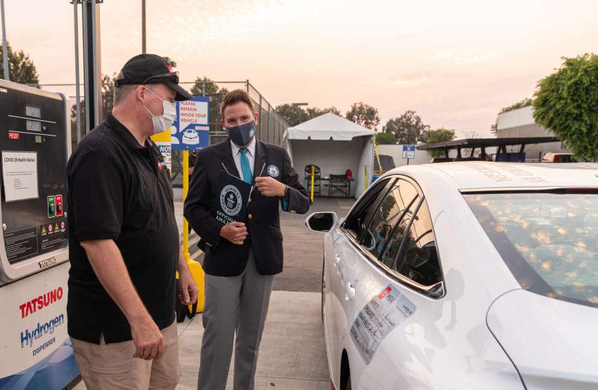 Toyota Mirai travels 1,360 km on one fill of hydrogen without refuelling to set new Guinness World Record 1359422