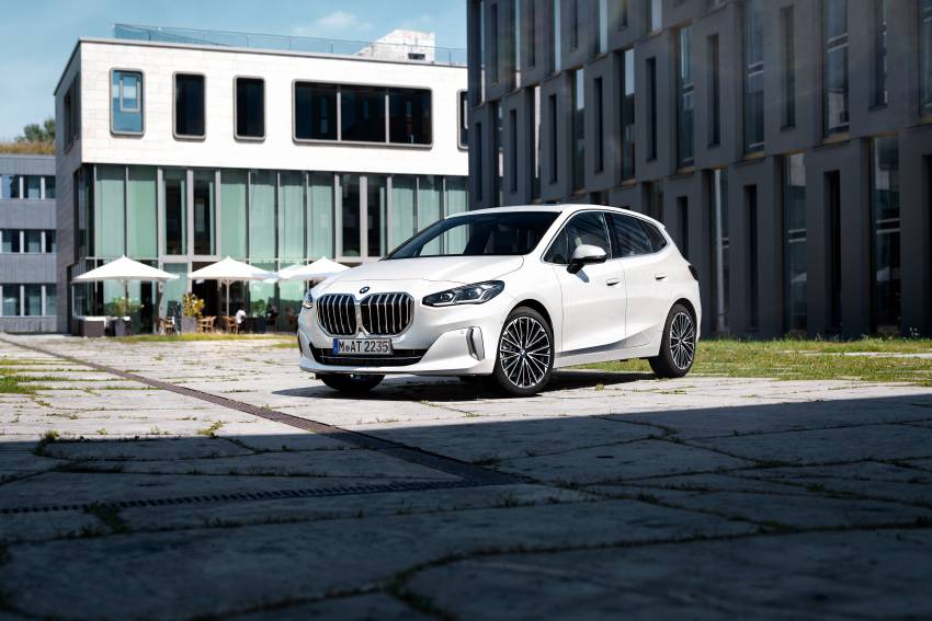 U06 BMW 2 Series Active Tourer debuts – all-new styling; petrol, diesel engines first; PHEVs next year 1356150