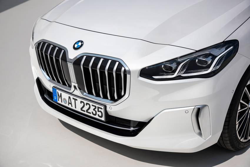 U06 BMW 2 Series Active Tourer debuts – all-new styling; petrol, diesel engines first; PHEVs next year 1356180