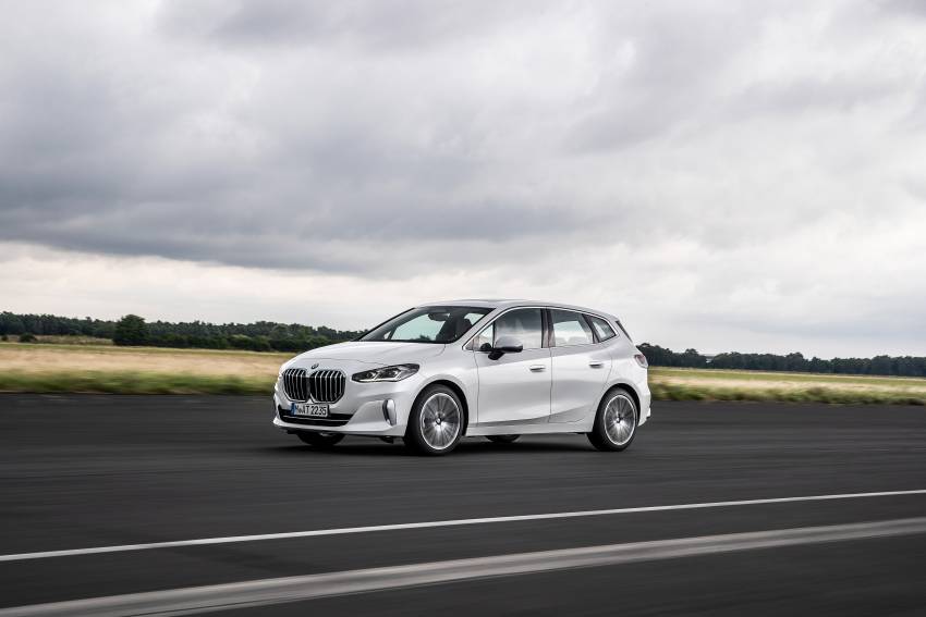 U06 BMW 2 Series Active Tourer debuts – all-new styling; petrol, diesel engines first; PHEVs next year 1356205