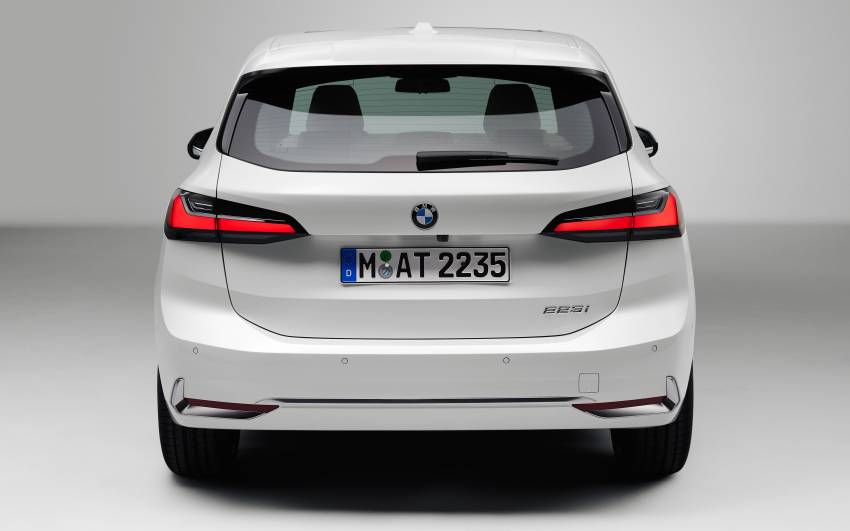 U06 BMW 2 Series Active Tourer debuts – all-new styling; petrol, diesel engines first; PHEVs next year 1356223