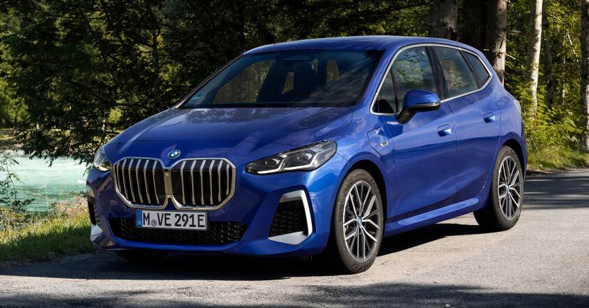 U06 BMW 2 Series Active Tourer debuts – all-new styling; petrol, diesel engines first; PHEVs next year 1356064