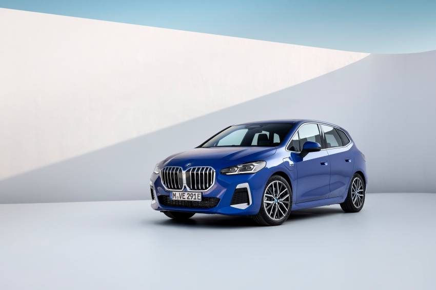 U06 BMW 2 Series Active Tourer debuts – all-new styling; petrol, diesel engines first; PHEVs next year 1356094